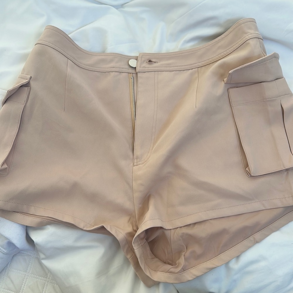 Shorts super down